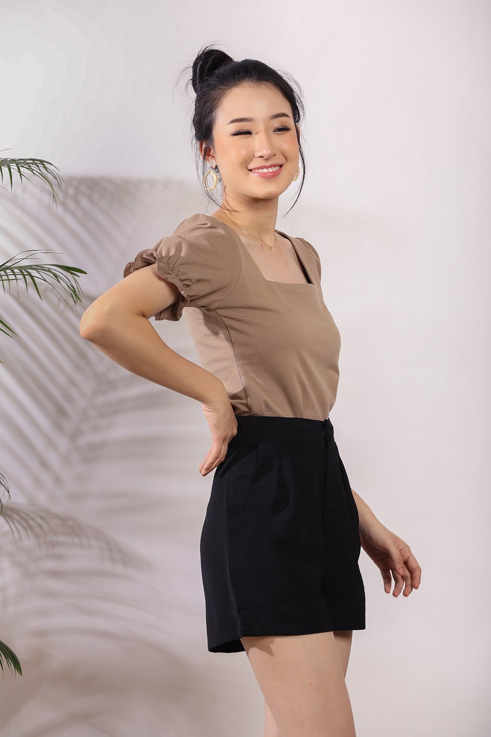 Pyala Shorts in Black - Image 4