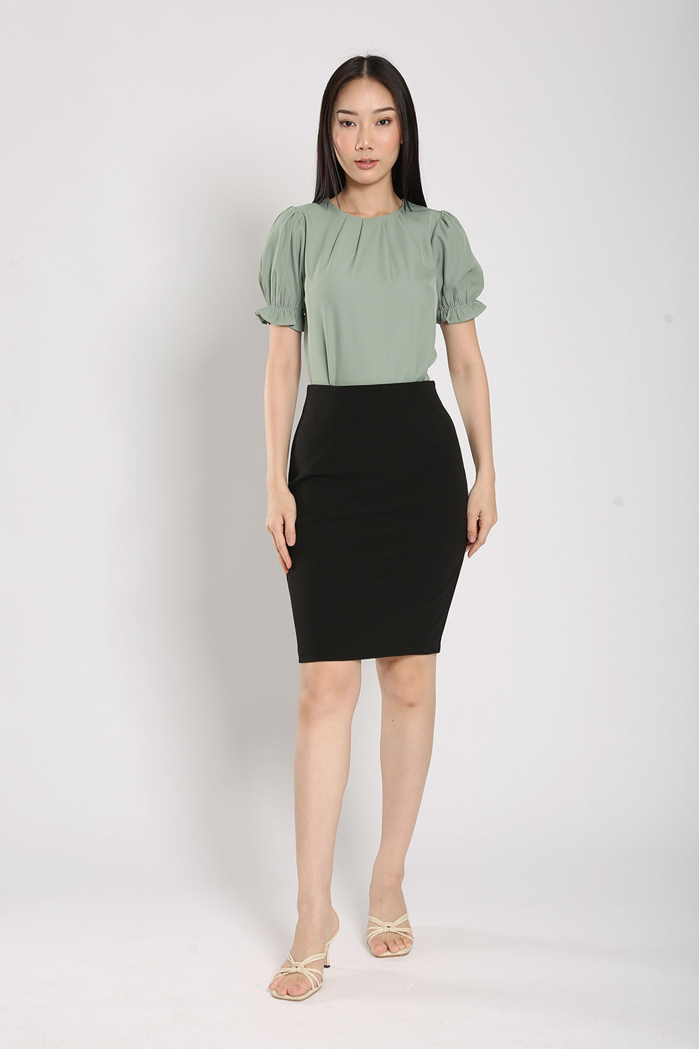 Monette Ultra-Stretch Pencil Skirt in Black - 图片 3