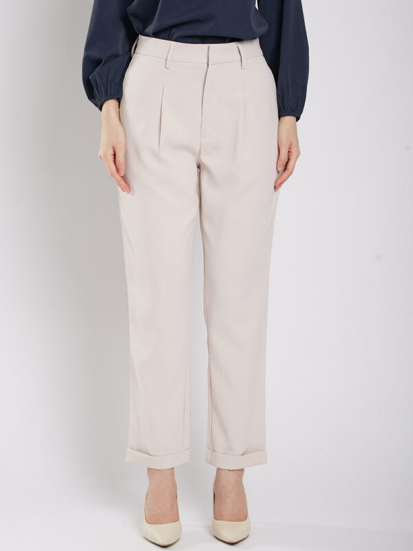 Carinne Tailored Pants in Beige