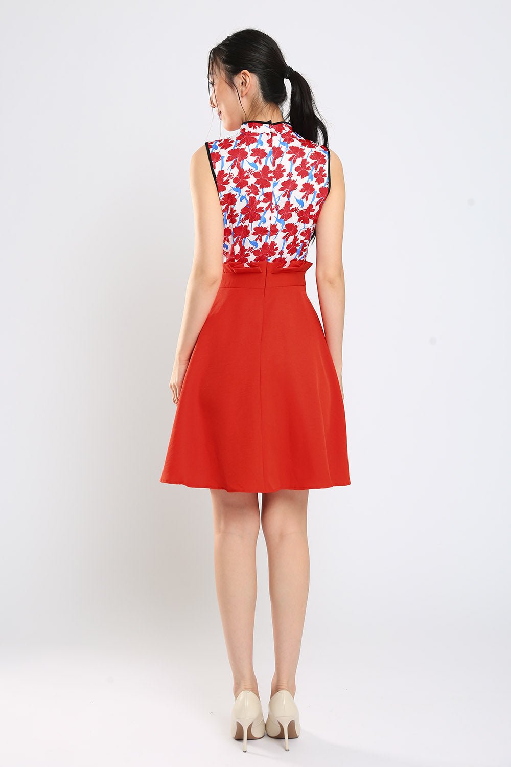 Paveka Floral Cheongsam In Red - 画像 8