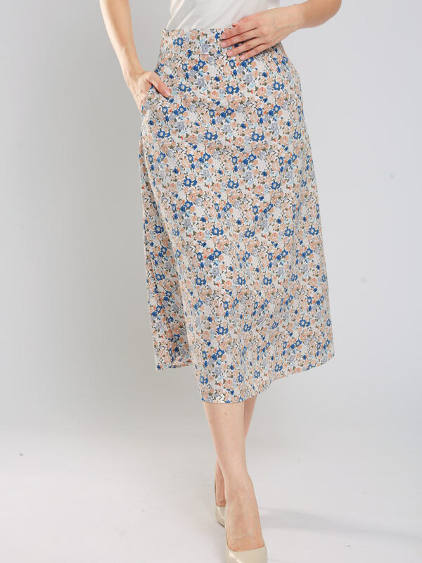 Delania Floral Print Midi Skirt in Apricot Blue Floral