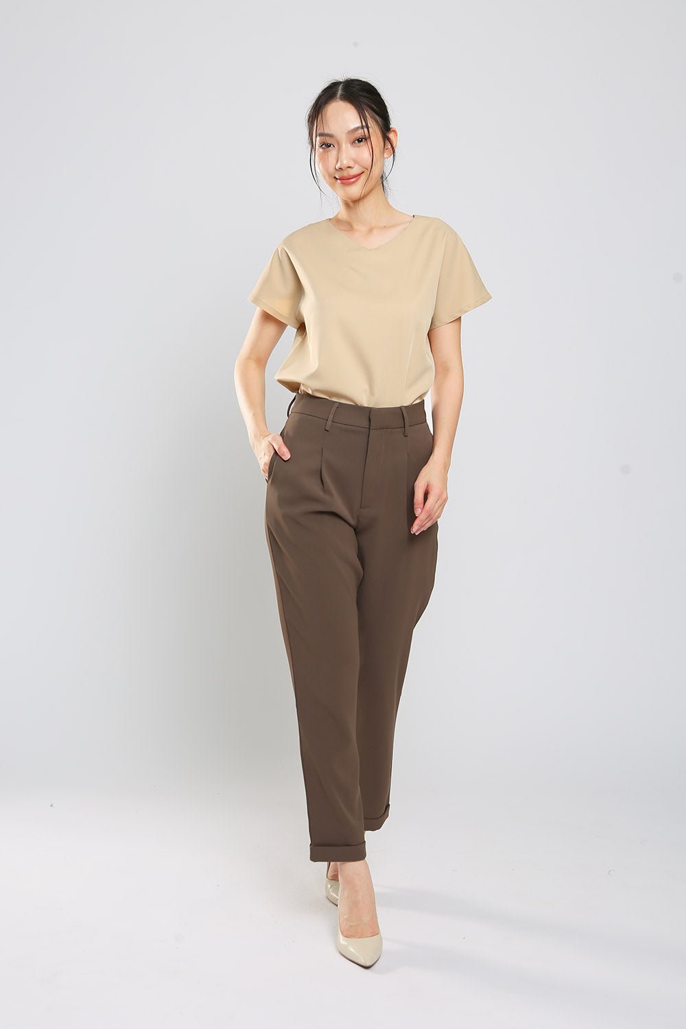 Danna V-Neck Top in Apricot - Image 6