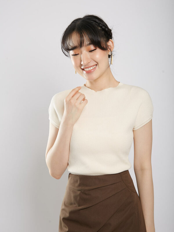 Yesenia Knit Top in Beige