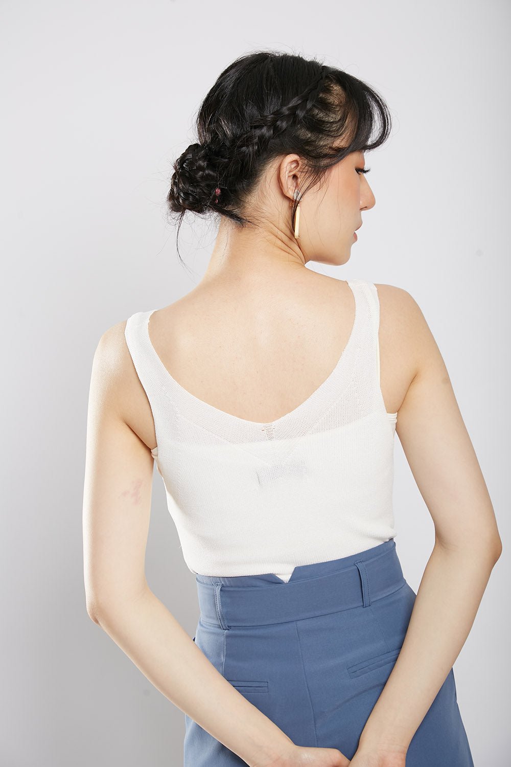 Layton Cami Knit Top in White - Imagen 5